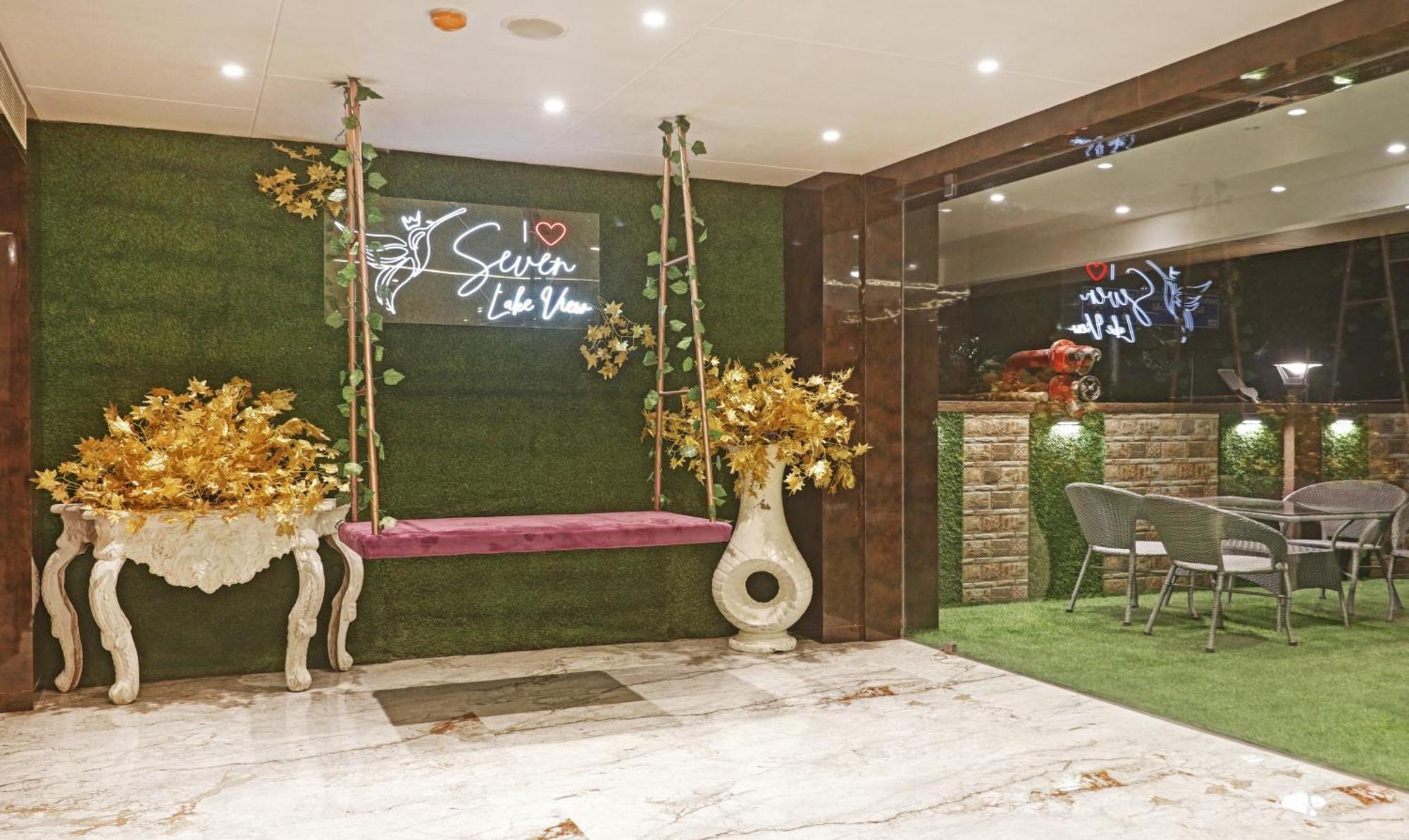 Treebo Premium Seven Lake View Hyderabad Eksteriør billede